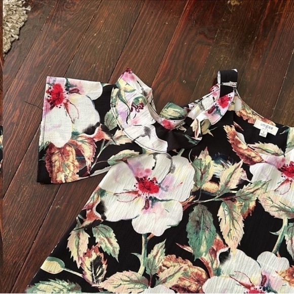 Umgee Boho Lightweight Tropical Floral Cold Shoulder Blouse Top - Picture 3 of 7